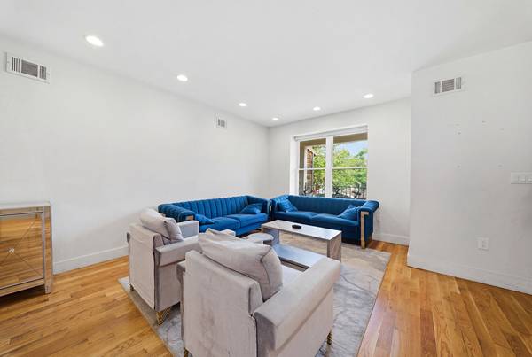 918 East 32nd Street, Brooklyn, NY, 11210 - Photo 5