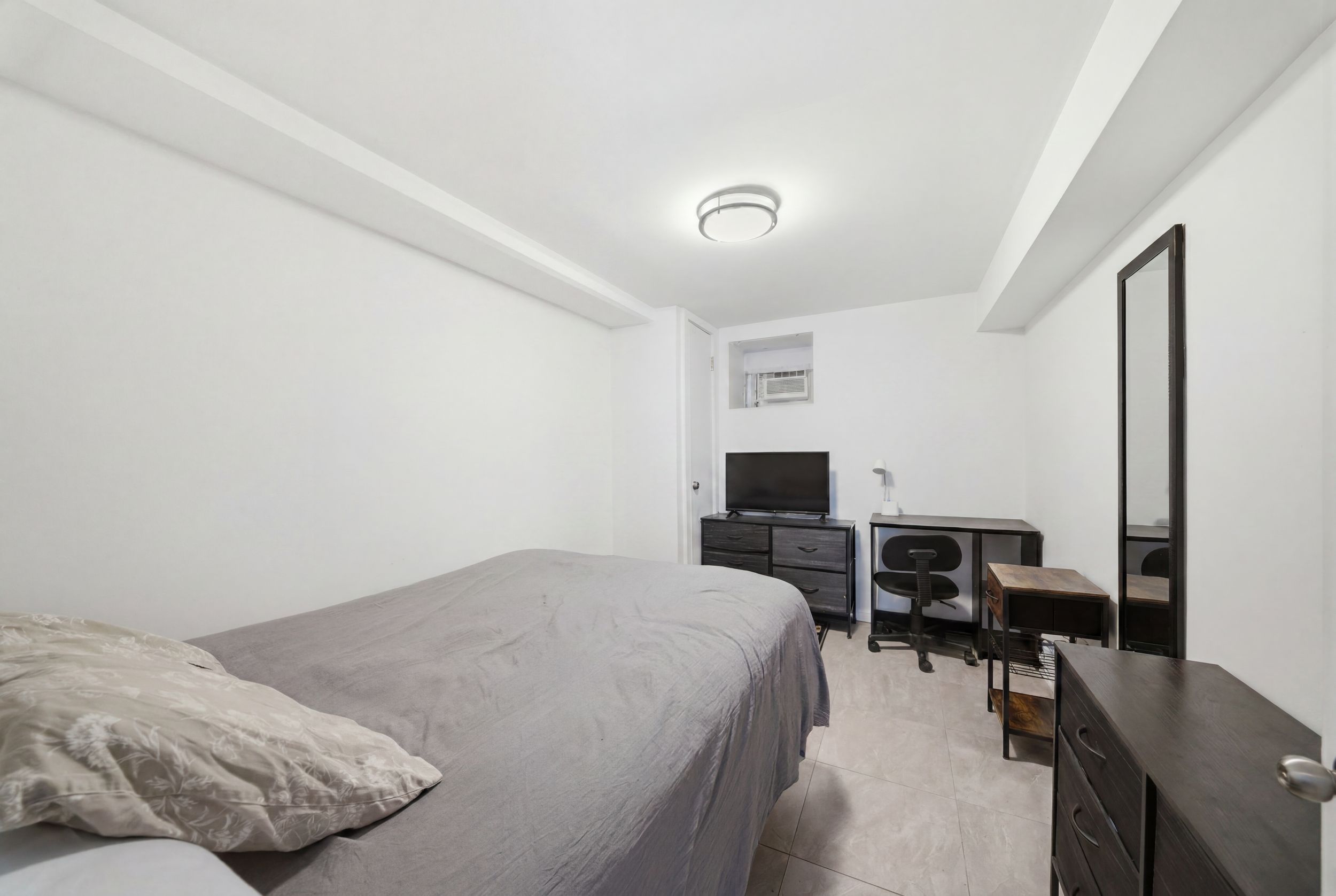 918 East 32nd Street, Brooklyn, NY, 11210 - Photo 8