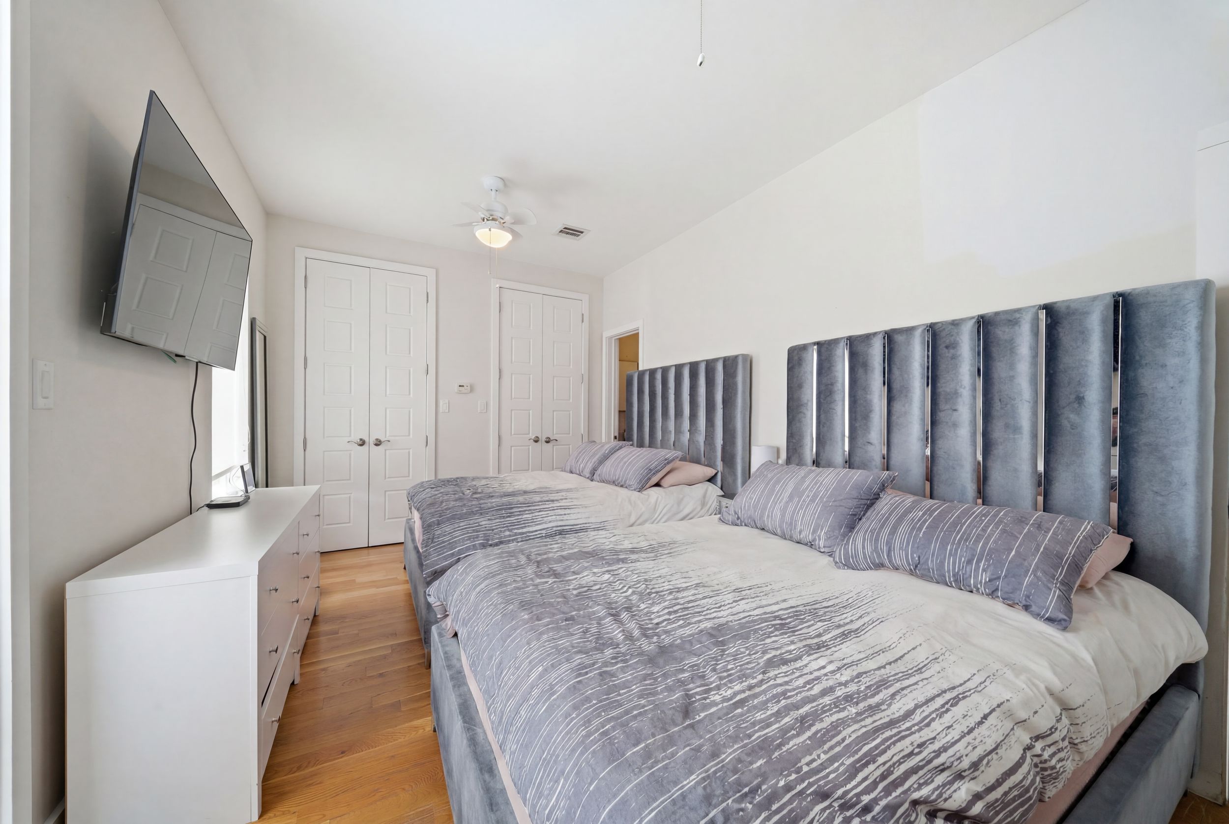 918 East 32nd Street, Brooklyn, NY, 11210 - Photo 5