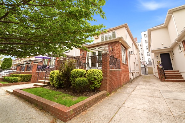 1534 East 27th Street, Brooklyn, NY, 11229 - Photo 3