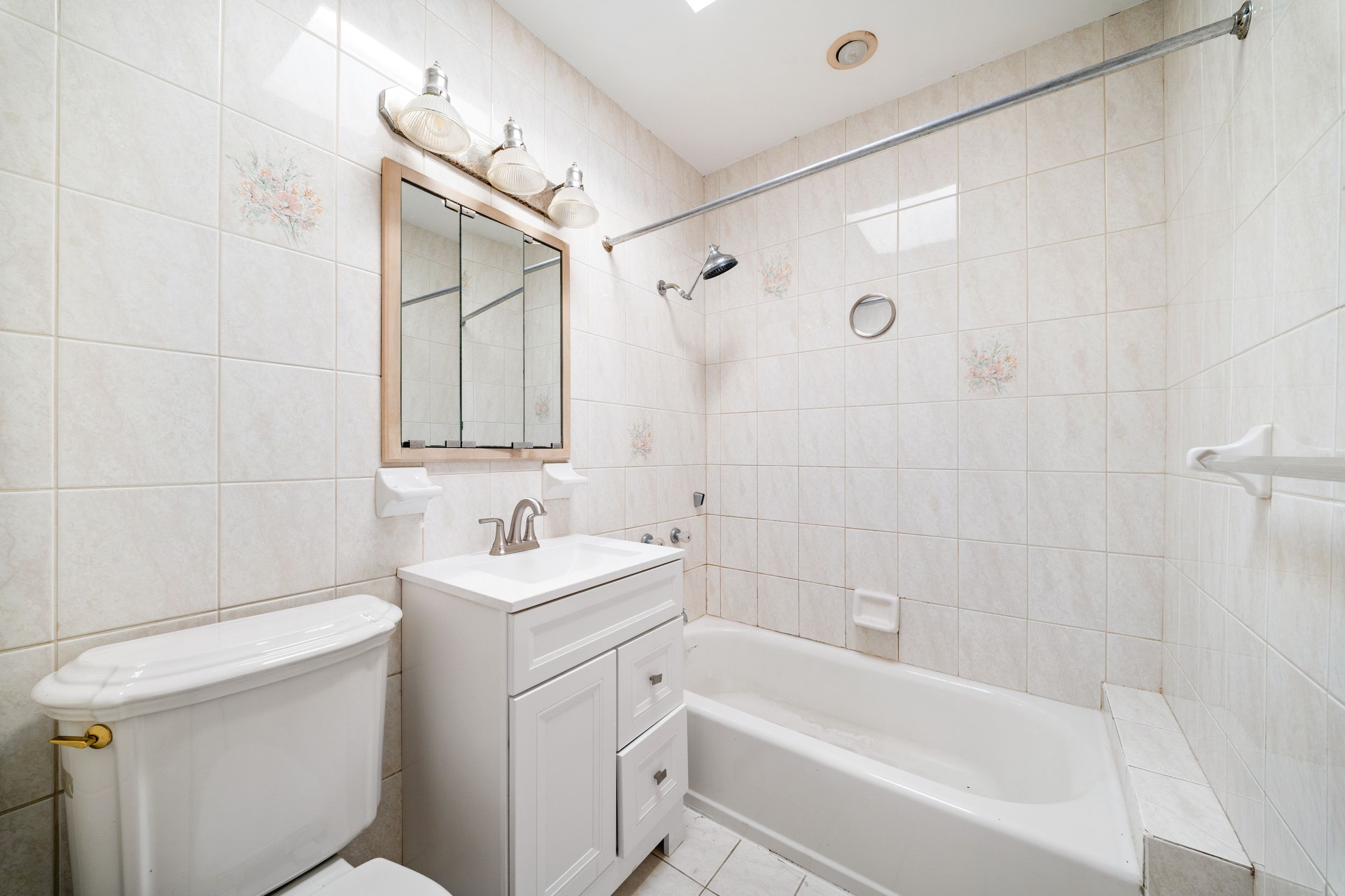 1496 East 32nd Street, Brooklyn, NY, 11234 - Photo 5