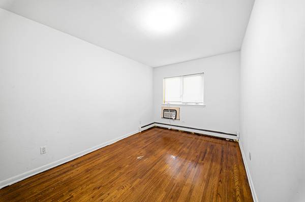 1047 Gravesend Neck Road, Brooklyn, NY, 11229 - Photo 6