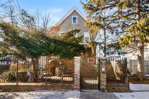 620 East 40th Street, Brooklyn, NY, 11203 - Photo 2