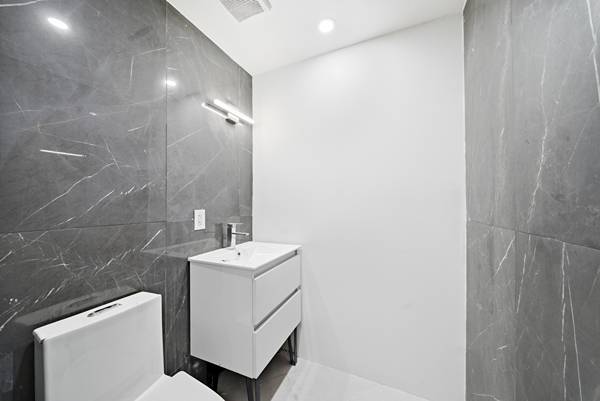 384 Chauncey Street, Brooklyn, NY, 11233 - Photo 4