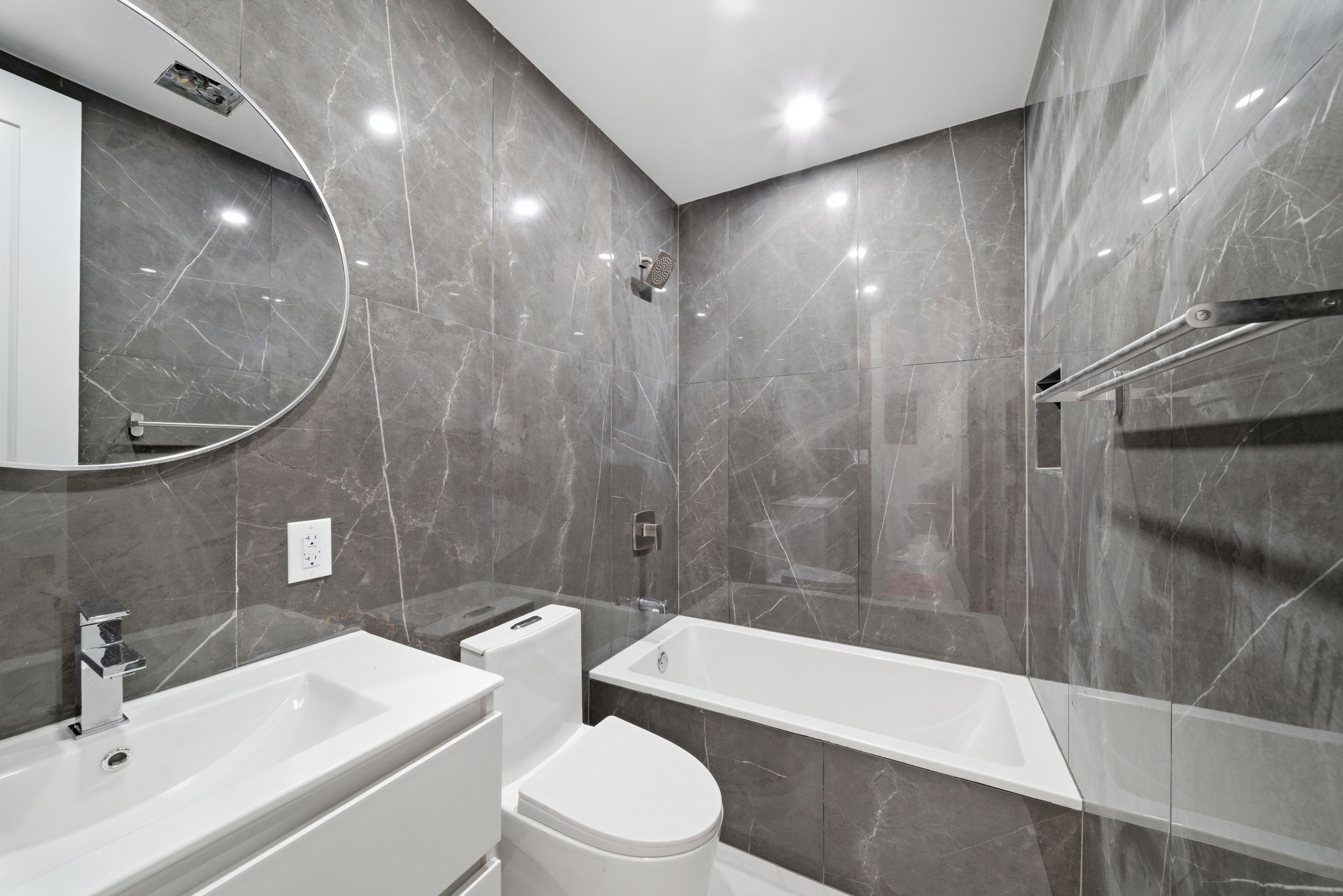 384 Chauncey Street, Brooklyn, NY, 11233 - Photo 4